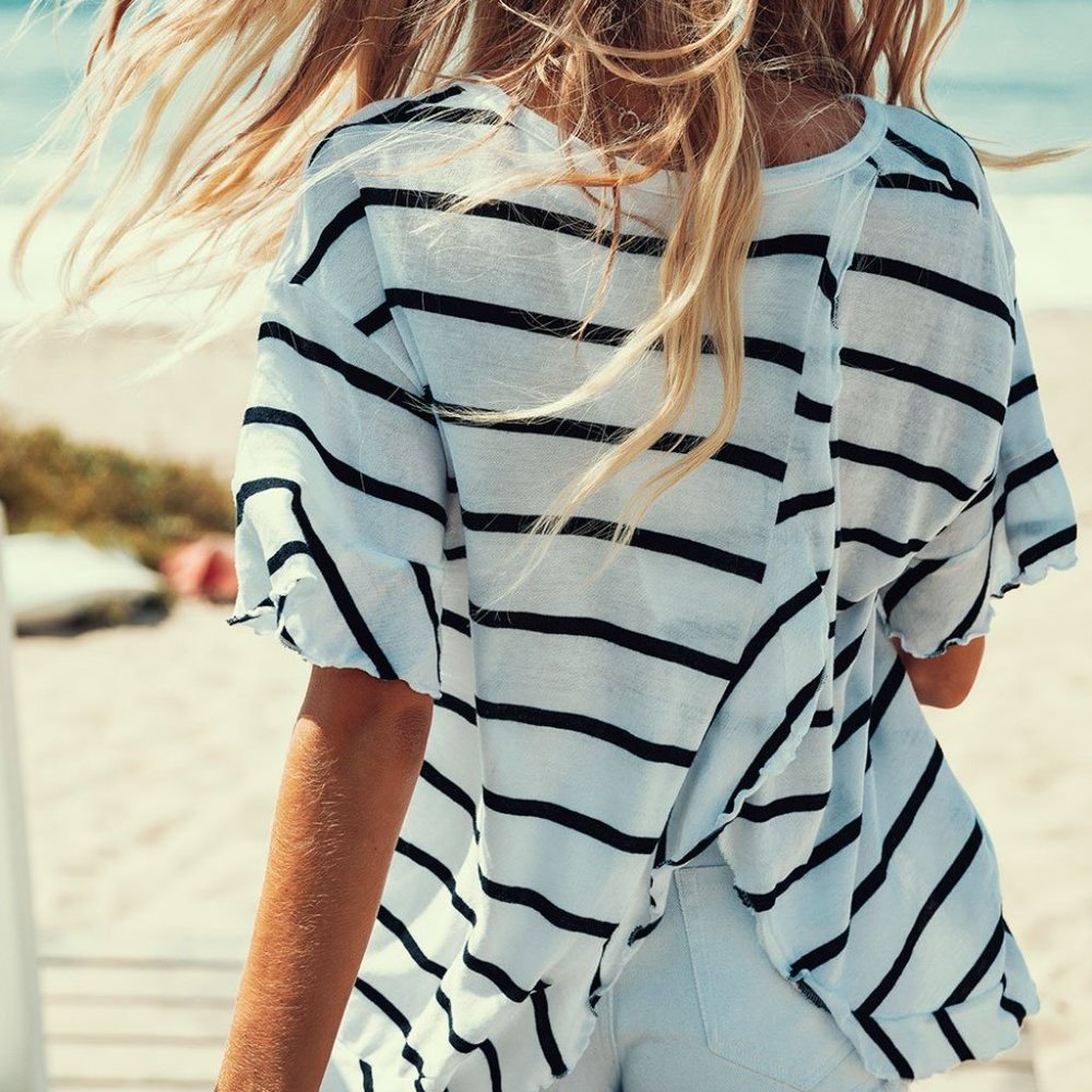 CHASER STRIPED RUFFLE TEE W/ TULIP BACK - Picture 2 of 6